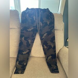 Old Navy Camo Jogger Pants